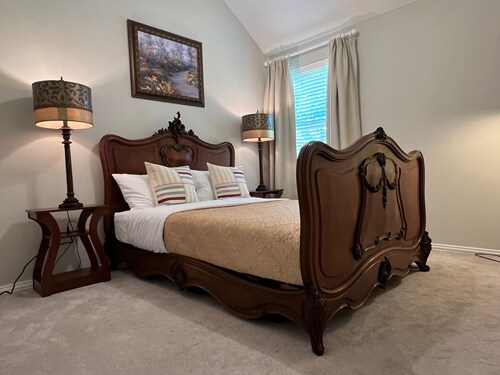 Private Suite in North Woodlands Gated Community - Near Hospitals