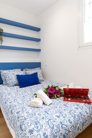 2 bedrooms, desk, iron/ironing board, travel cot