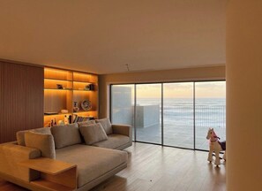 Smart TV, books - Porto Neptune Terrace with wonderful ocean and river view! (Vila Nova de Gaia)