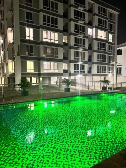 2 Bedroom Apartment w/Pool, WIFI, City View, Ikoyi.
Quarterly;Half-Year; Yearly