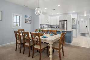 Dining - 3BR Coastal Retreat – Weekly & Monthly Rentals Available! (Lewes)