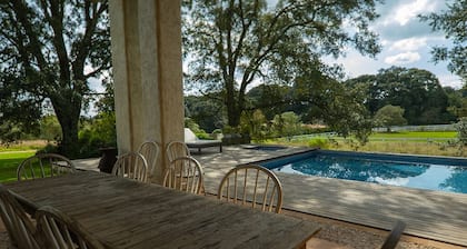 El Tepozan hermosa finca con alberca, 90 min. de CDMX y sitios cuturales.