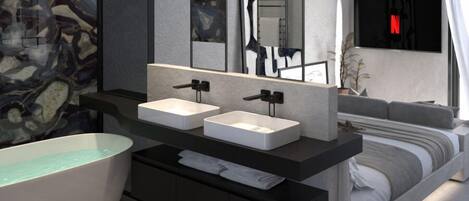 Deluxe studio suite, patio, uitzicht op zwembad | Een kluis op de kamer, een laptopwerkplek, geluiddichte muren