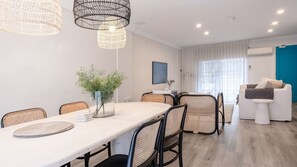 Dining - Comfortable Urban Living Close to Sydney City Center (Alexandria)