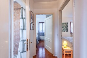 2 bedrooms, iron/ironing board, free WiFi, bed sheets - Apartment 'Poggio Della Capannina Di Castellina in Chianti' with Private Garden and Wi-Fi (Castellina in Chianti)
