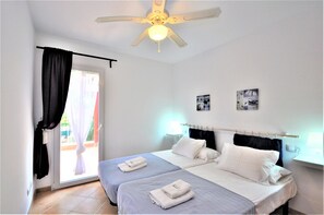 4 soverom, strykejern/-brett, wi-fi (inkludert) og sengetøy