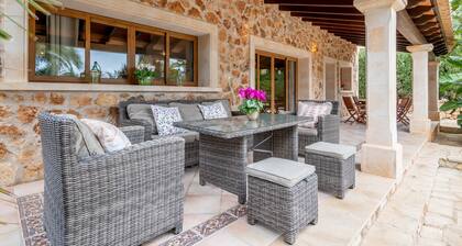 Country House 'Casa Brava' with Private Pool, Wi-Fi and Air Conditioning