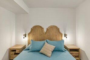 4 slaapkamers, een strijkplank/strijkijzer, gratis wifi, beddengoed
