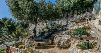 Holiday Home 'Casa Con Vistas A Las Illes Medes' with Sea View, Wi-Fi and Air Conditioning