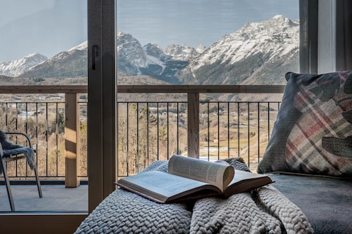 Appartement 'Rododendro' mit Bergblick, WLAN und Klimaanlage