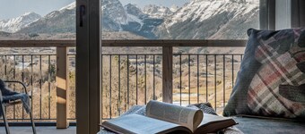 Apartment 'Rododendro' with Mountain View, Wi-Fi and Air Conditioning