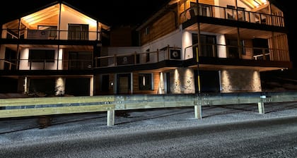 Ferienwohnung 'Mugo' mit Bergblick, Wi-Fi und Klimaanlage