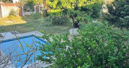 Araceli Apartment Sleeps 3 Pool A/C Pet-Friendly Upper Floor