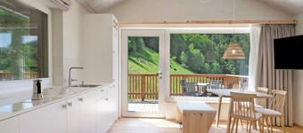 Apartment 'Franz' with Mountain View, Private Terrace and Wi-Fi
