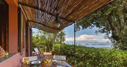 Villa 'Martini' with Sea View, Private Terrace and Wi-Fi