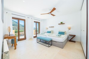 4 chambres, fer et planche à repasser, Wi-Fi gratuit, draps fournis