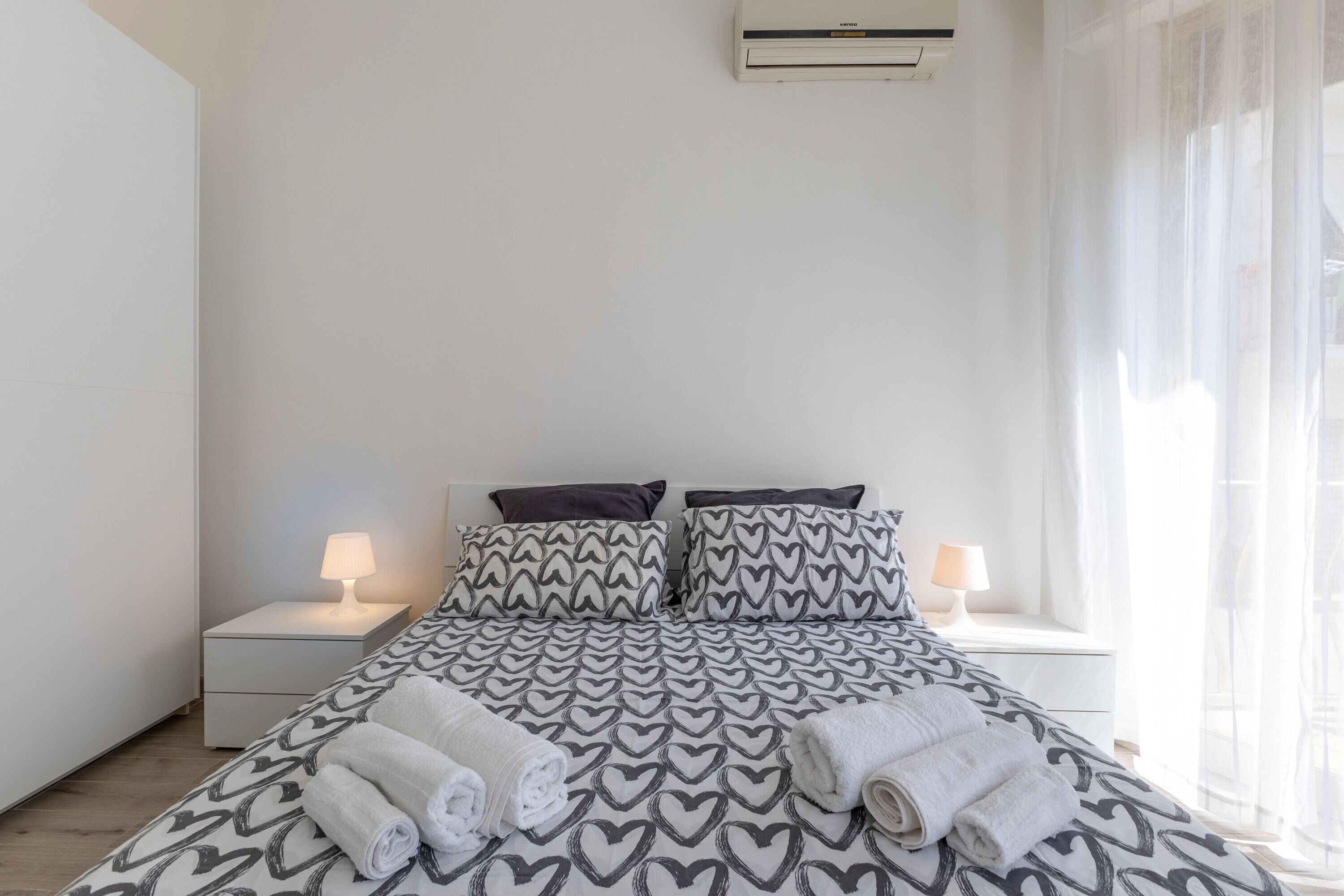 2 camere, ferro/asse da stiro, Wi-Fi gratuito, lenzuola