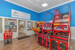 Games room - Sand Dunes 2951 (Myrtle Beach)