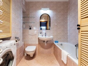 Séchoir à cheveux, serviettes fournies