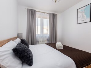 1 chambre, fer et planche à repasser, Wi-Fi, literie fournie