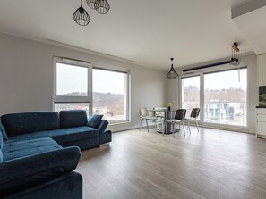 TV - Siedlce 2-Bedroom Apartment (Gdansk)