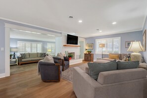 Smart-TV, Tischtennisplatte