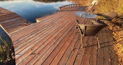 Upscale 3-bedroom lakefront house in Talkeetna