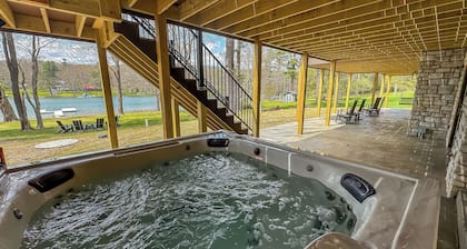 New Construction! 7 bedroom luxury lakefront home in golf neighborhood!