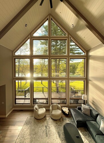 New Construction! 7 bedroom luxury lakefront  home in golf neighborhood!