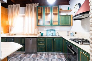 雪櫃、焗爐、爐具