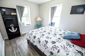 3 bedrooms, WiFi, bed sheets