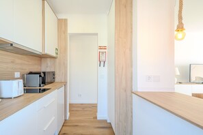 Fridge, microwave, dishwasher