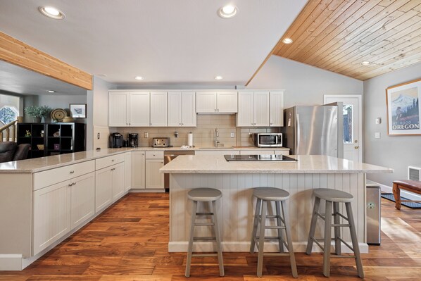 Fridge, microwave, oven, dishwasher