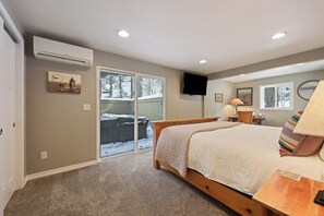 3 bedrooms, desk, iron/ironing board, free WiFi