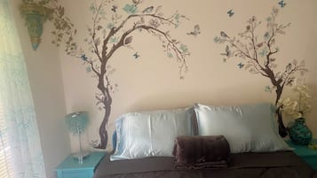 2 habitaciones, escritorio, wifi y ropa de cama