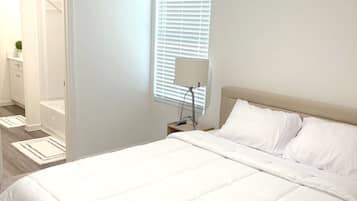 1 bedroom, desk, iron/ironing board, WiFi