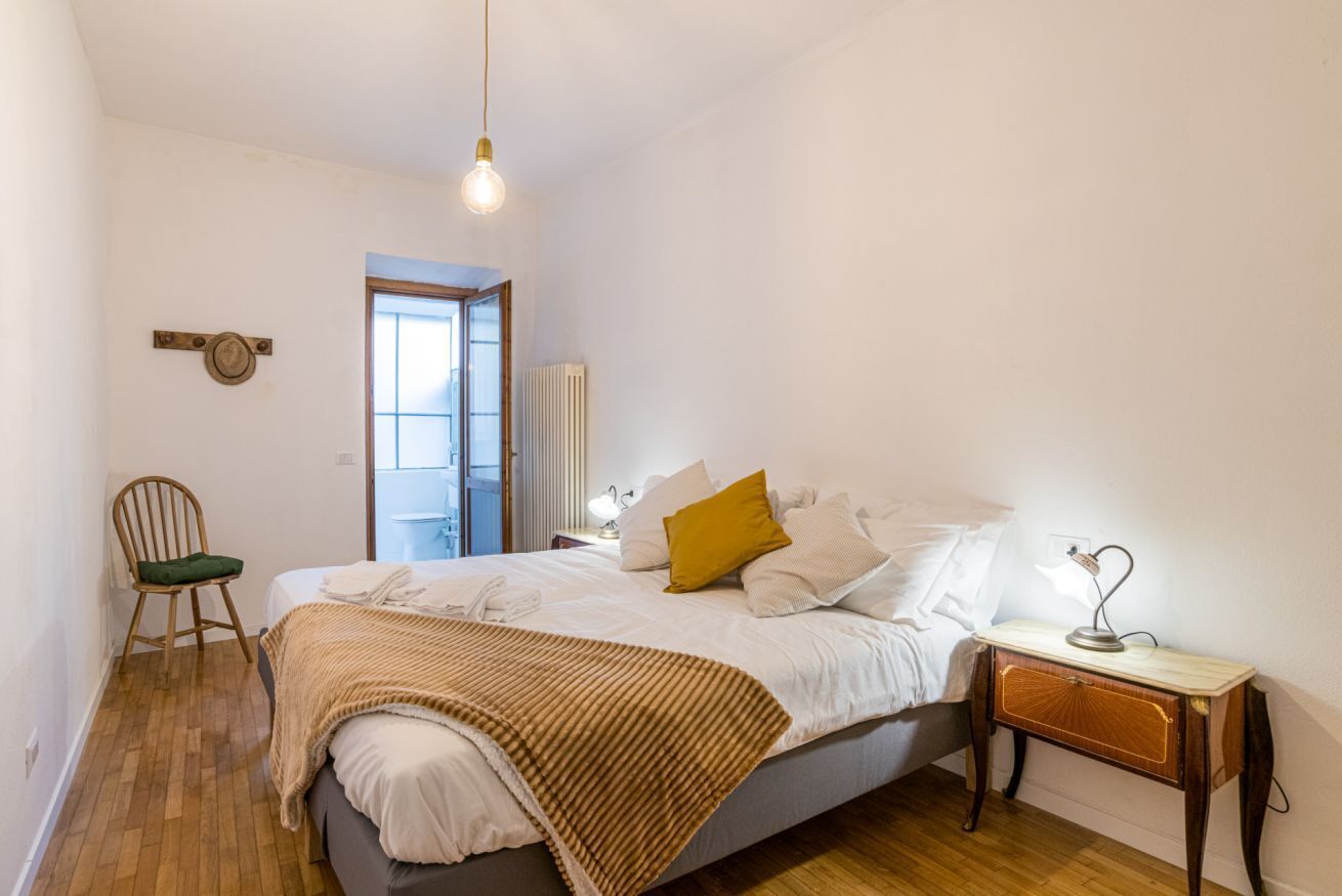 3 chambres, fer et planche à repasser, Wi-Fi, draps fournis