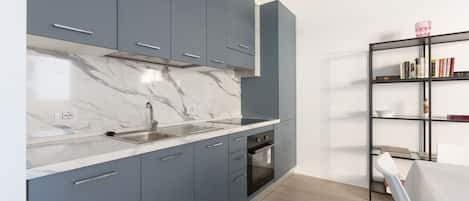 Fridge, oven, stovetop, dishwasher