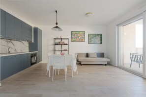 Interior - GuestHost - Bright Apartment Affori, Milan (Milano)