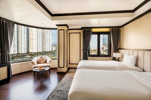 1 bedroom, in-room safe, desk, blackout curtains