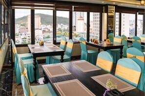 Restaurant - FTE Ha Long Hotel (Ha Long)