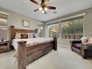 2 bedrooms, desk, iron/ironing board, free WiFi