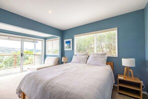 2 slaapkamers, een strijkplank/strijkijzer, wifi, beddengoed