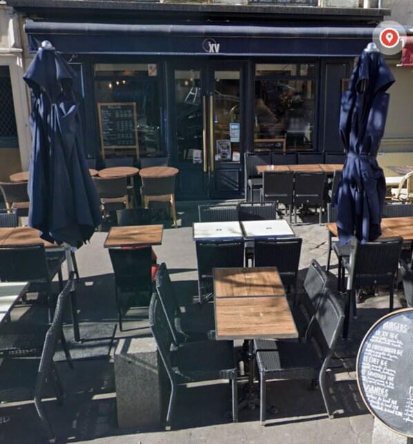 Outdoor dining - Versailles: 2 steps from the château (Versailles)