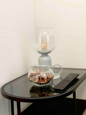 Interior detail - Versailles: 2 steps from the château (Versailles)