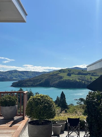 Akaroa Harbour Views | Deck, Cosy Fireplace