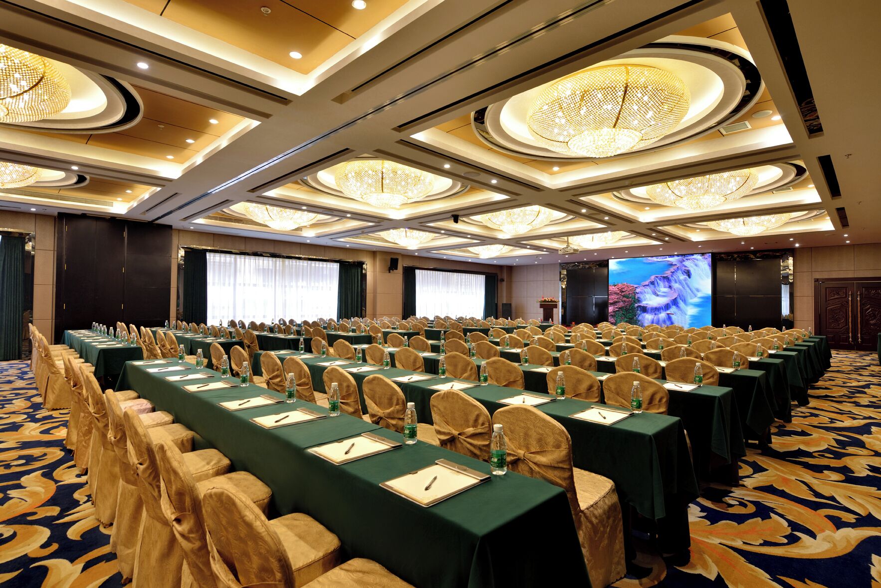 Foto - Sofis Jinyuan Hotel