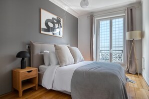 2 makuuhuonetta, silitysrauta/-lauta, Wi-Fi, vuodevaatteet