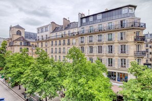 Exterior - Blueground | Le Marais, near RER stations (Paris)