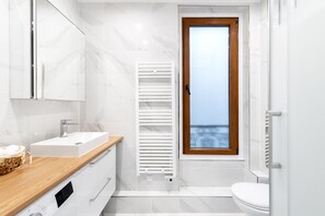Hair dryer, towels